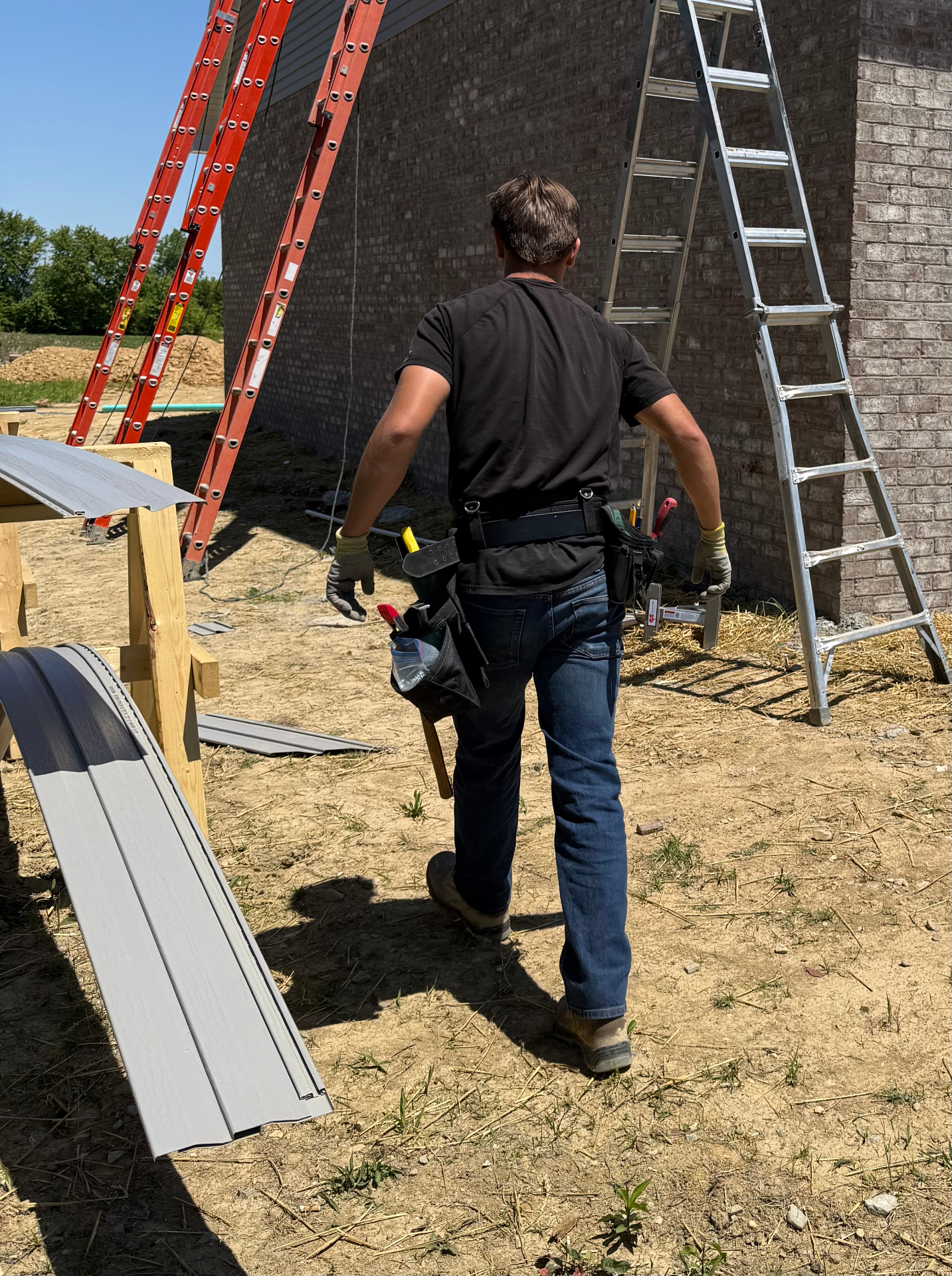 Choosing the Right Home Builder in Evansville and Newburgh